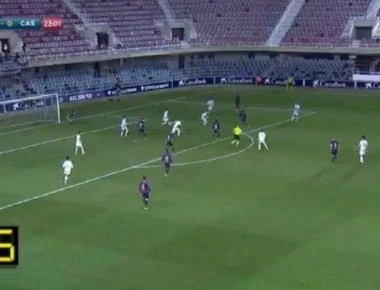 Χάθηκε η μπάλα - Άλλαξαν 25 πάσες πριν βάλουν γκολ οι νέοι της Μπαρτσελόνα (βίντεο)